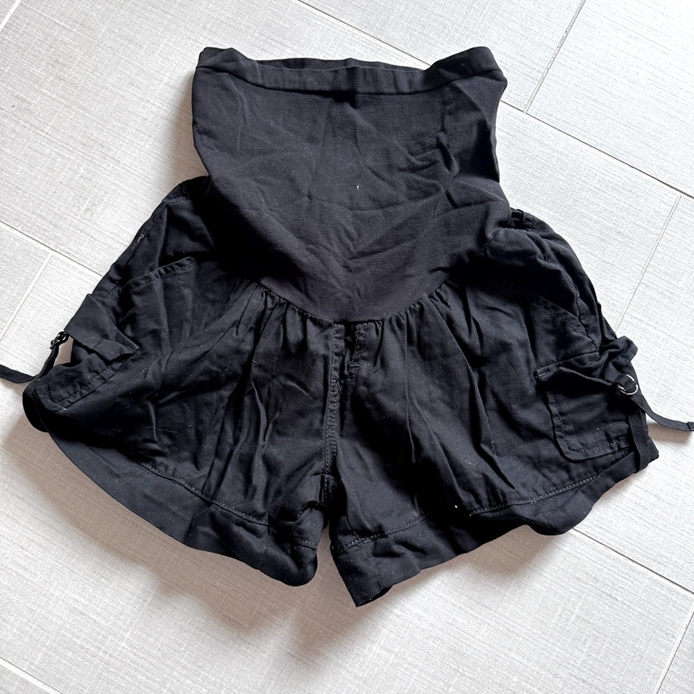 Motherhood Maternity over bump black shorts